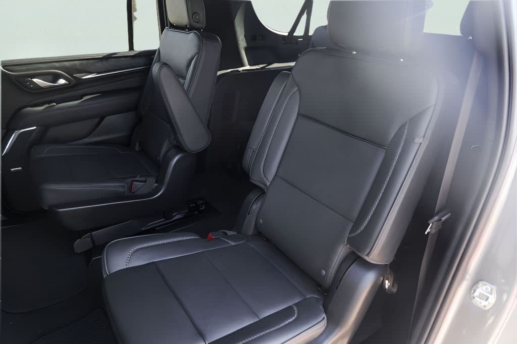2022 GMC Yukon XL - Image 29