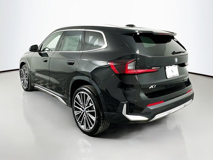 2025 BMW X1 - Image 7
