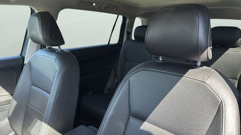 2021 Volkswagen Tiguan - Image 10