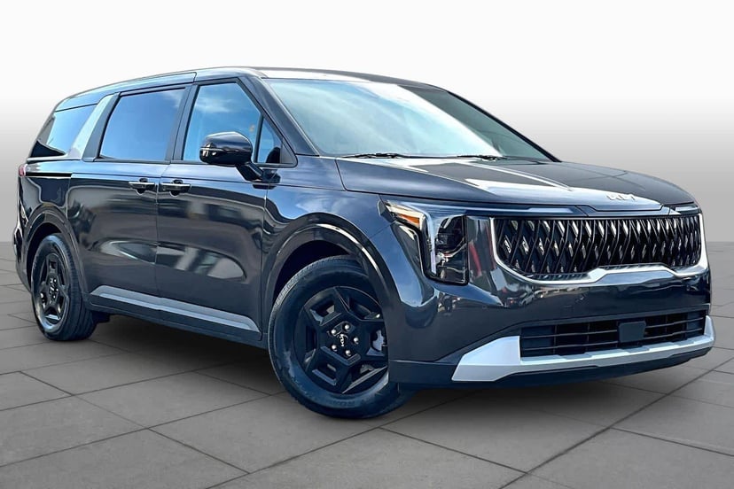 2025 Kia Carnival - Image 3