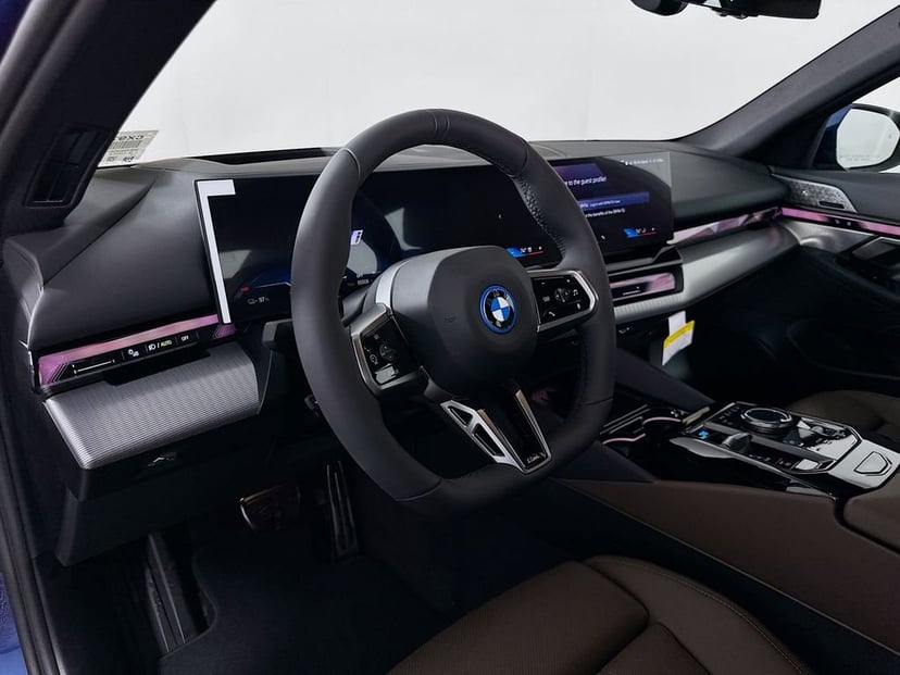 2027 BMW i5 - Image 9