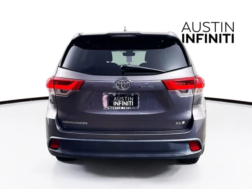 2018 Toyota Highlander - Image 6