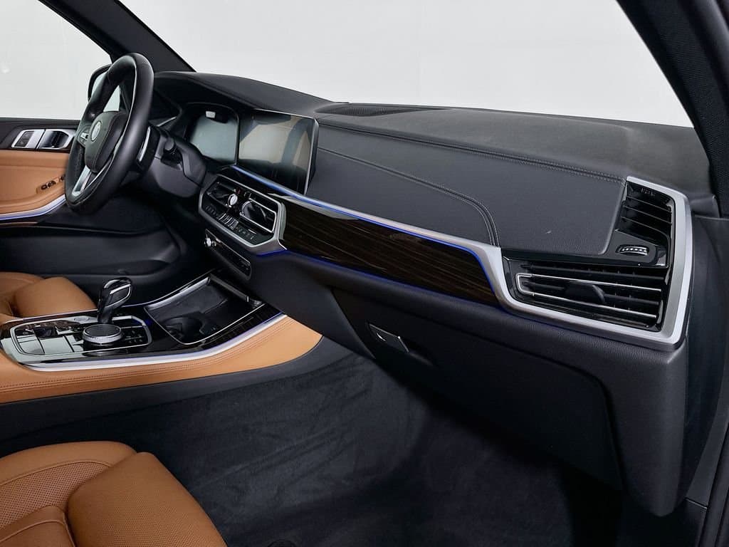 2021 BMW X5 - Image 30