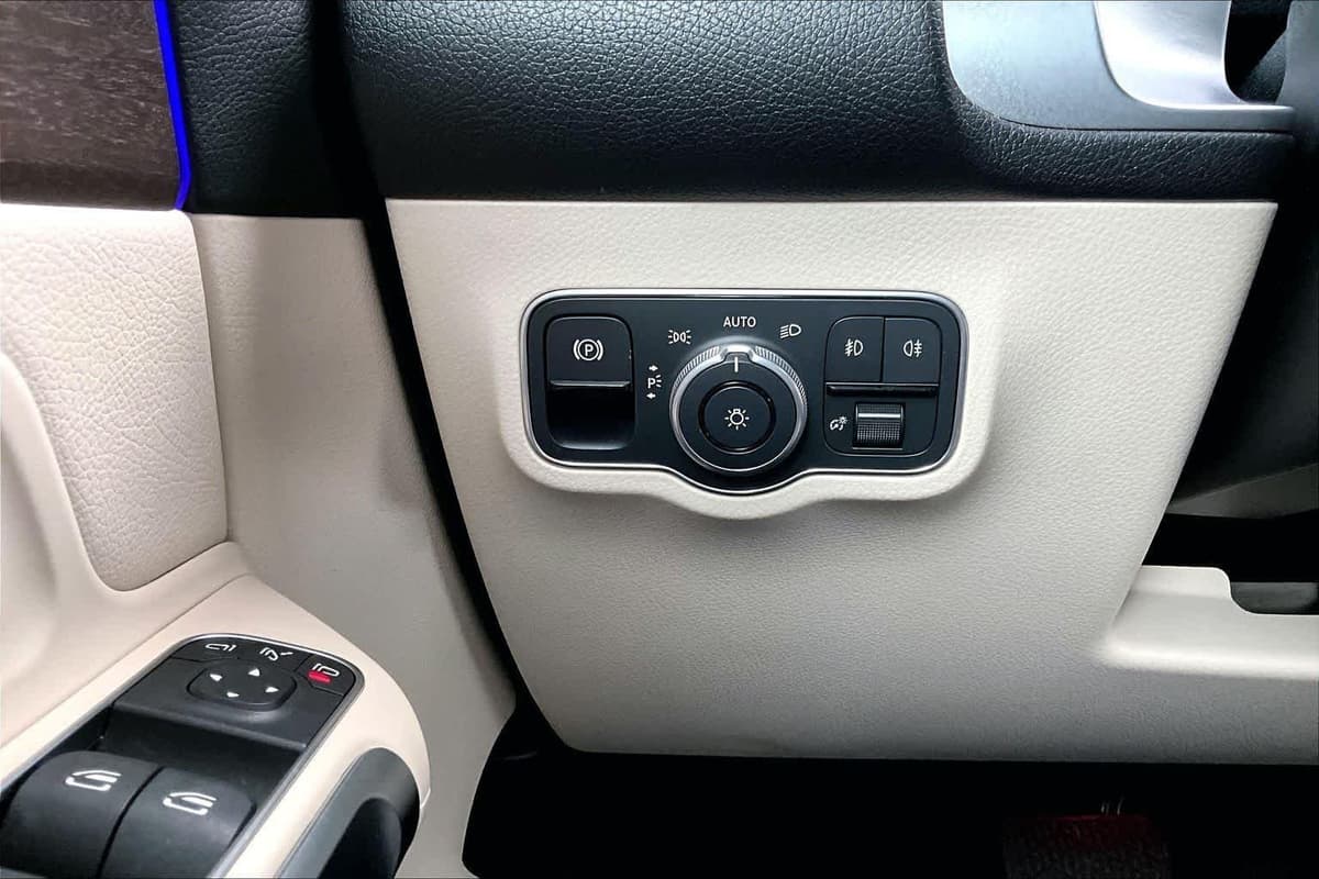 2022 Mercedes-Benz GLB 250 - Image 35