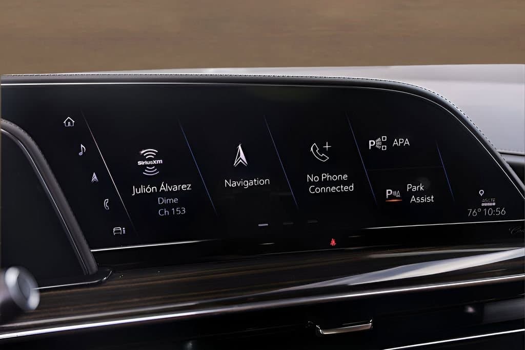 2021 Cadillac Escalade - Image 17