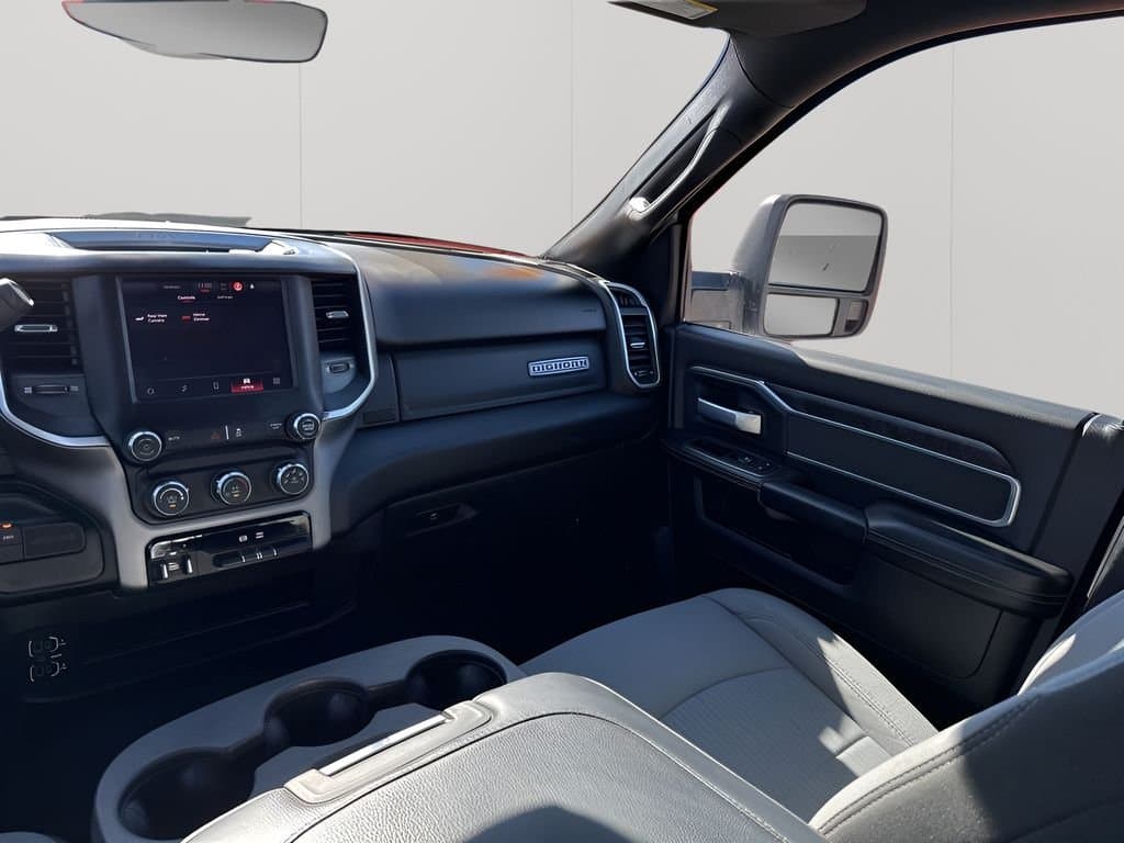 2024 Ram 3500 - Image 22