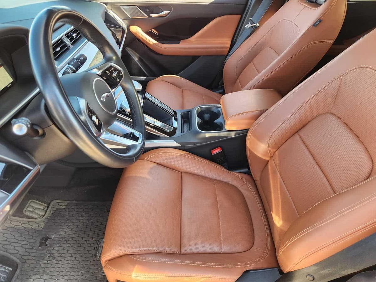 2023 Jaguar I-PACE - Image 8