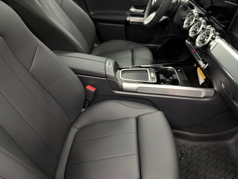2026 Mercedes-Benz GLB - Image 30