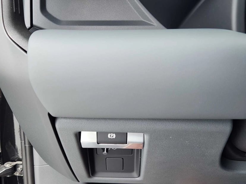 2026 LAND ROVER Defender 130 - Image 22