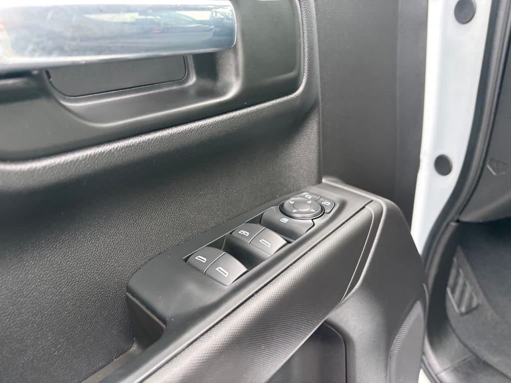 2025 Chevrolet Silverado 1500 - Image 21