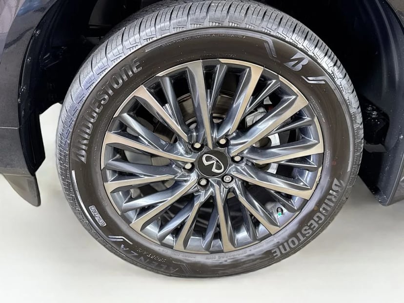 2026 INFINITI QX80 - Image 40