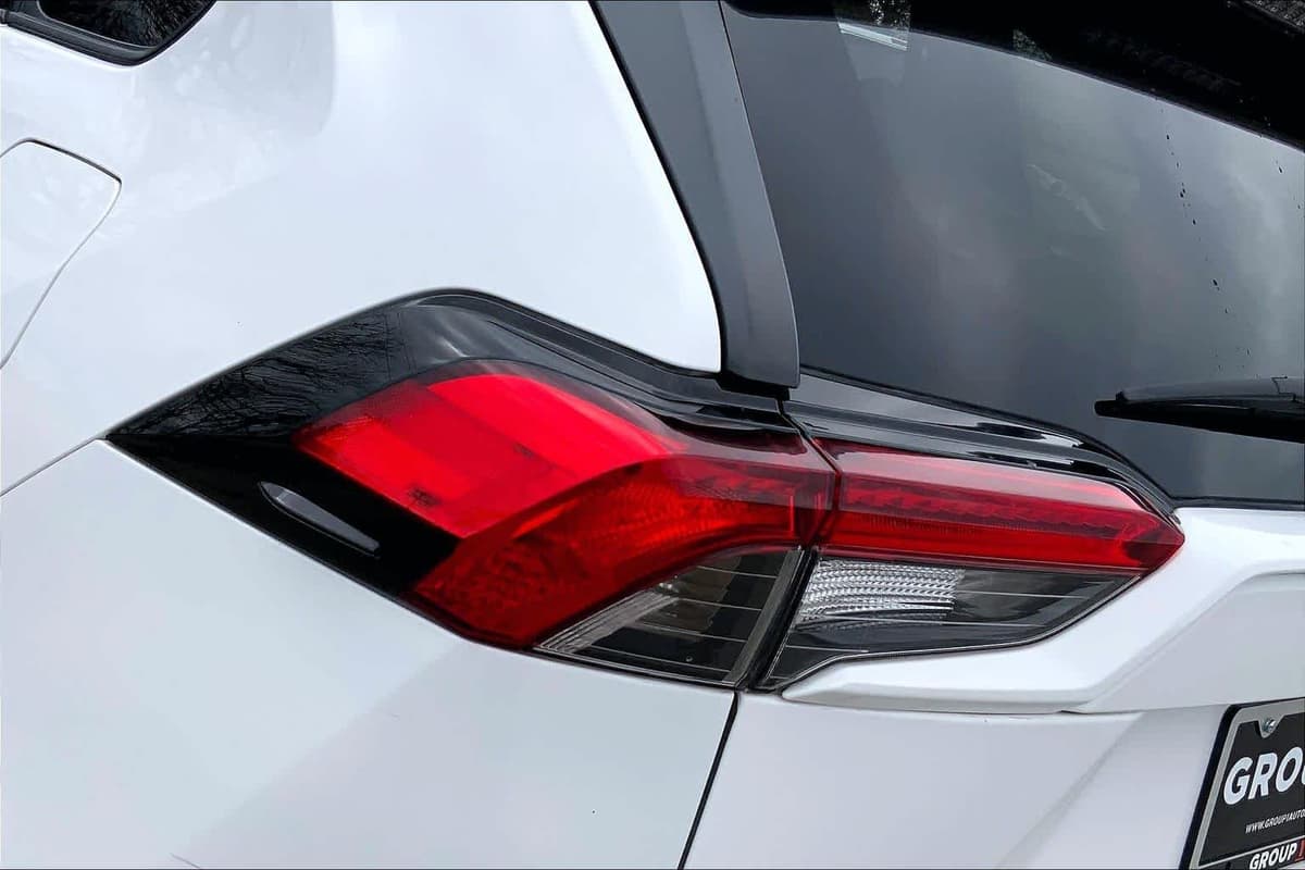 2023 Toyota RAV4 - Image 28