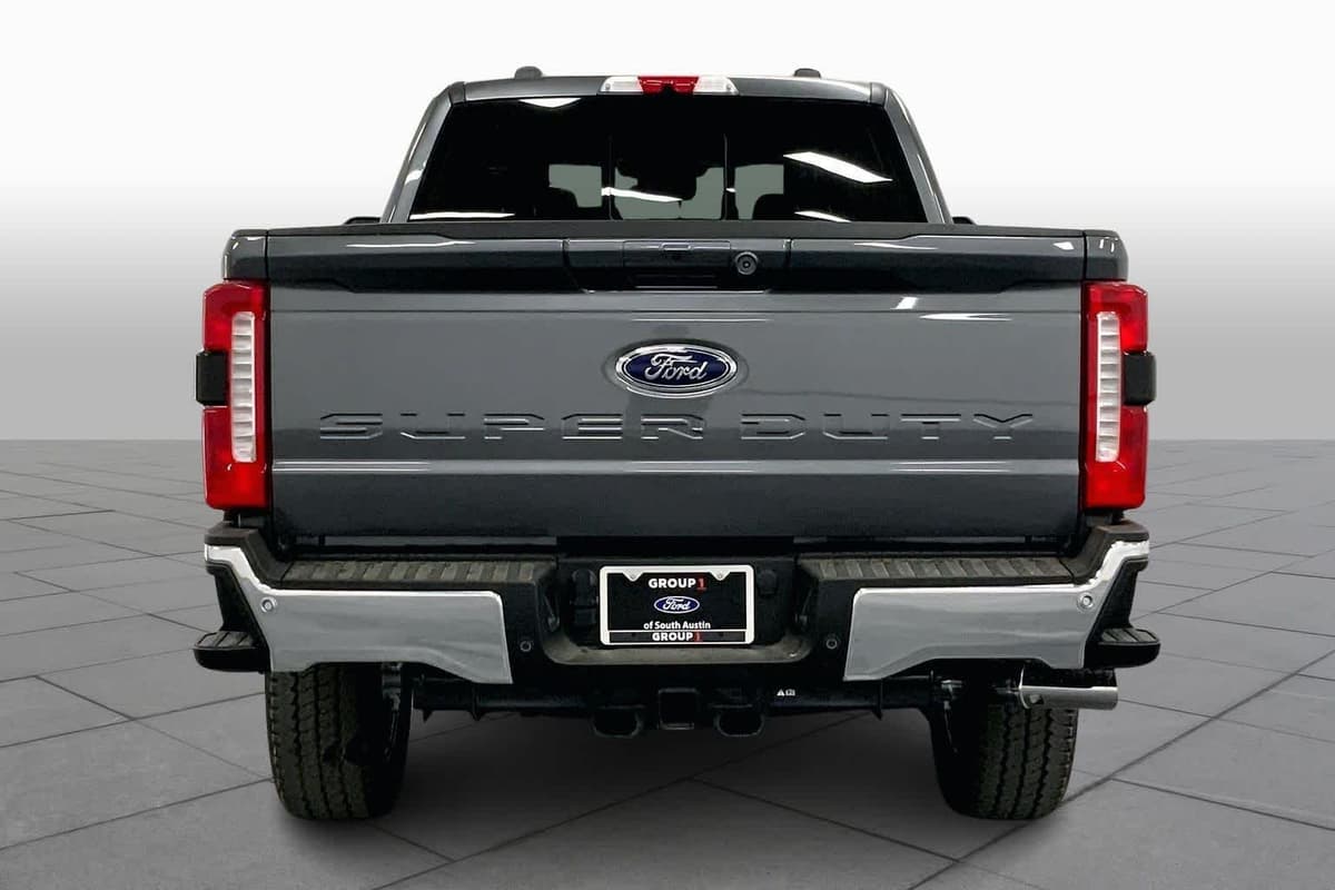 2026 Ford Super Duty - Image 4