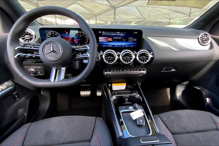 2025 Mercedes-Benz GLA 250 - Image 8