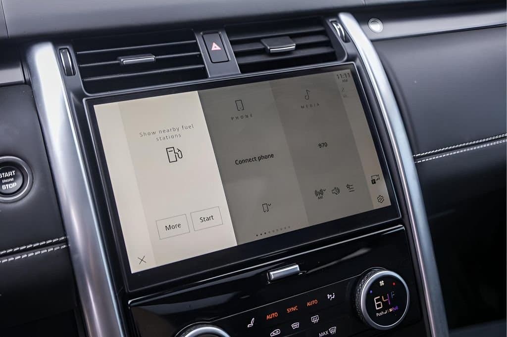 2024 Land Rover Discovery - Image 19