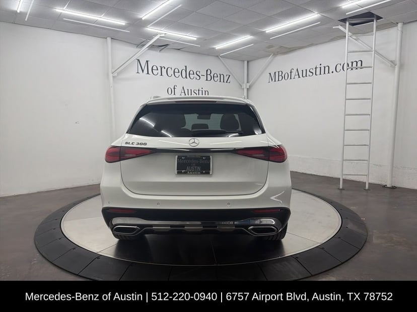 2026 Mercedes-Benz GLC - Image 2