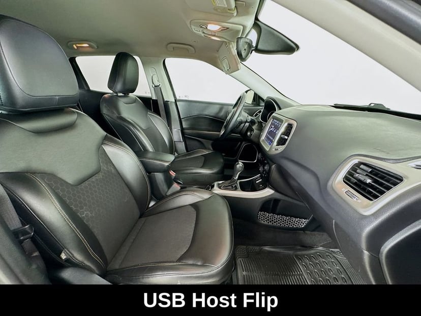 2018 Jeep Compass - Image 35