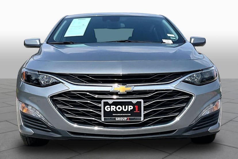 2024 Chevrolet Malibu - Image 4