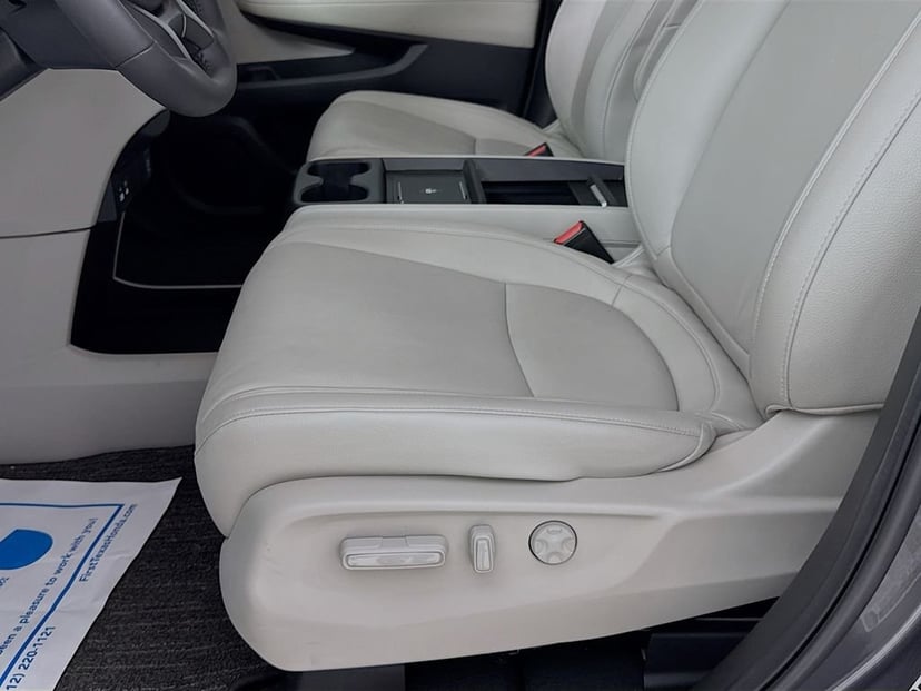 2026 Honda Odyssey - Image 25