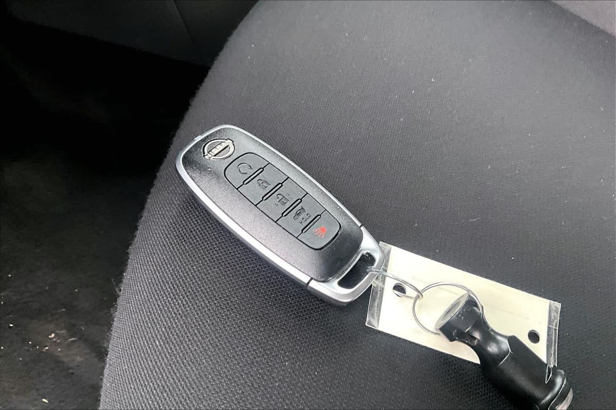 2025 Nissan Sentra - Image 14