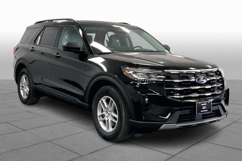 2026 Ford Explorer - Image 2