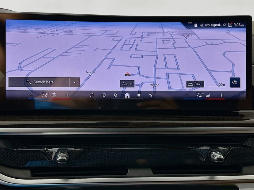 2026 BMW X7 - Image 12