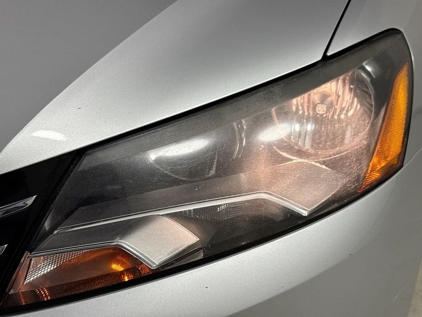 2015 Volkswagen Passat - Image 33