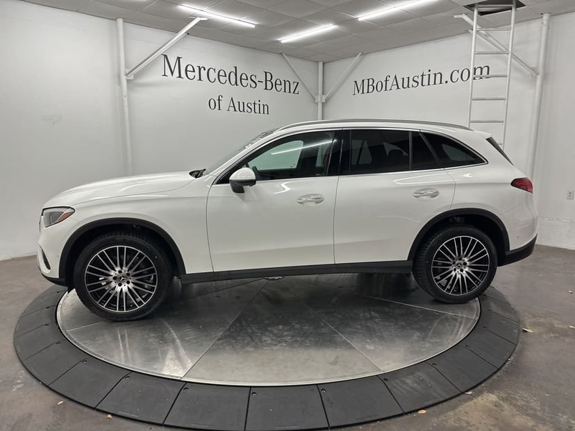 2026 Mercedes-Benz GLC - Image 3