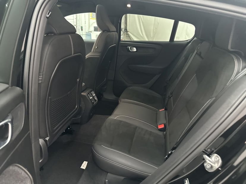 2022 Volvo C40 Recharge Pure Electric - Image 20