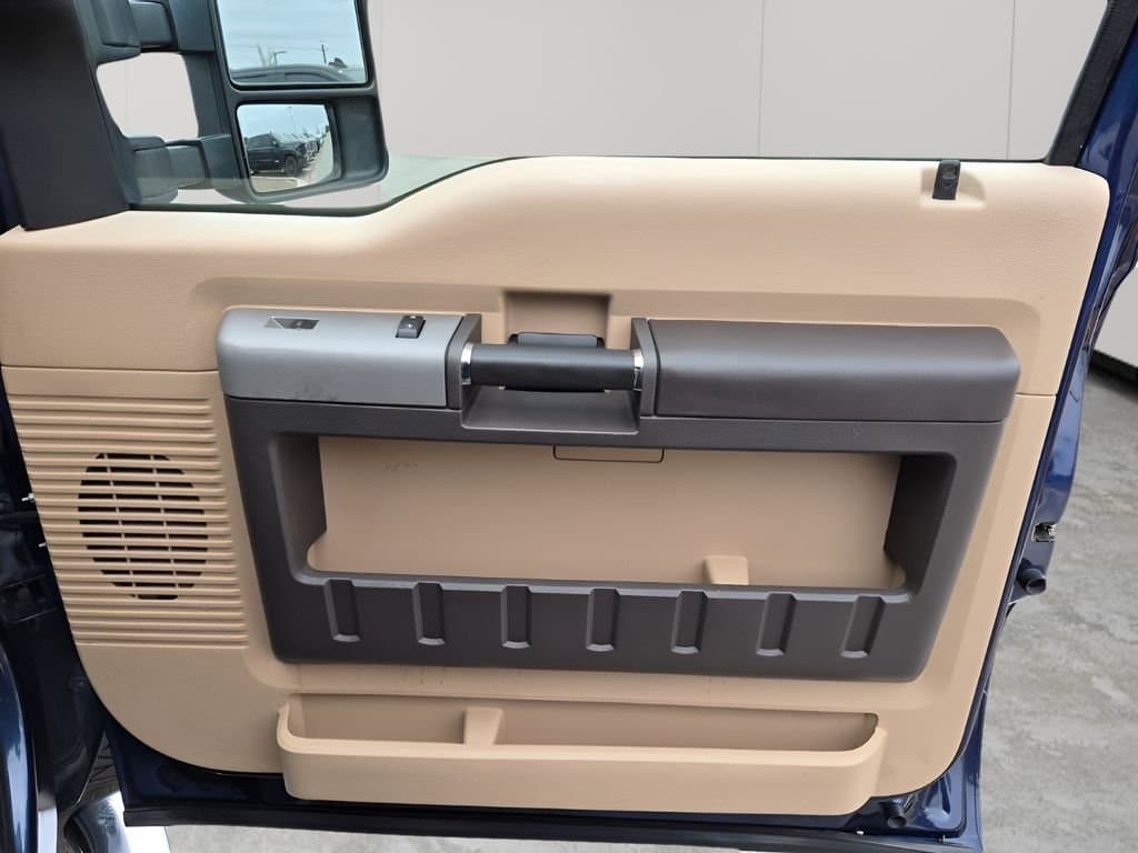 2015 Ford F-250SD - Image 13