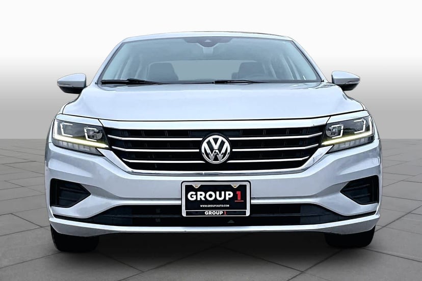 2020 Volkswagen Passat - Image 3