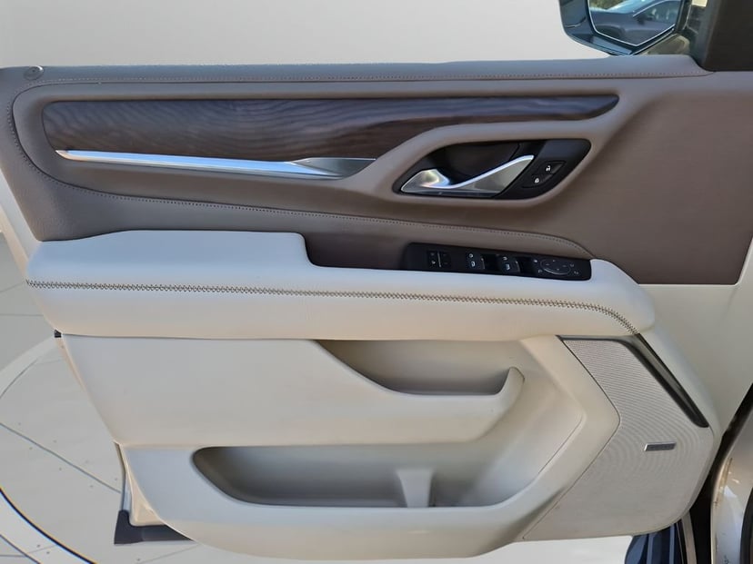 2023 GMC Yukon XL - Image 26