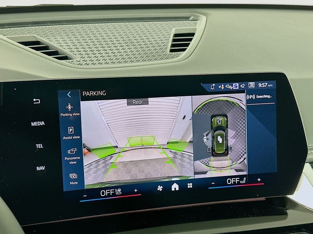 2025 BMW X1 - Image 13