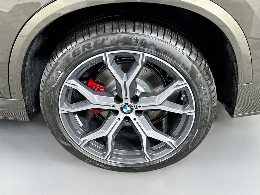 2026 BMW X5 - Image 23