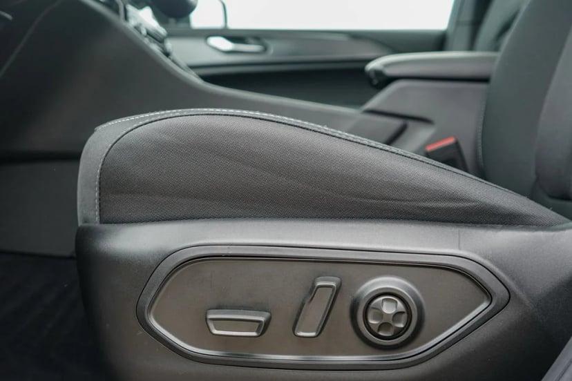 2025 Jeep Grand Cherokee - Image 25