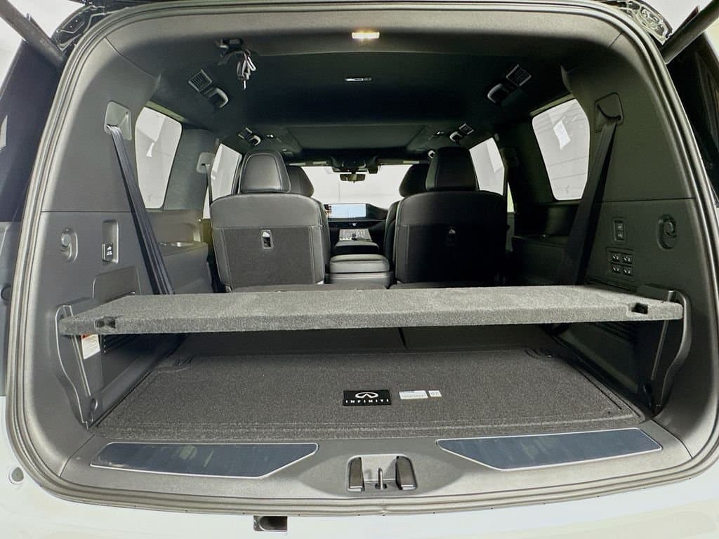 2026 INFINITI QX80 - Image 32