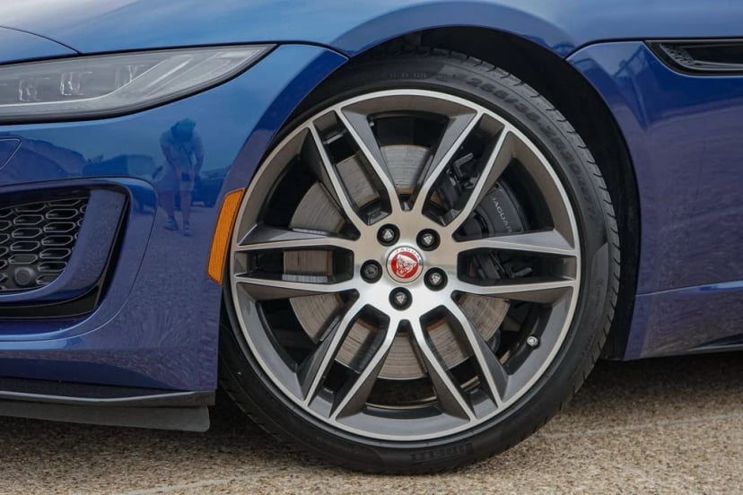 2023 Jaguar F-TYPE - Image 3