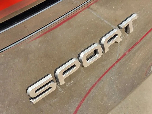2026 Land Rover Range Rover Sport - Image 12