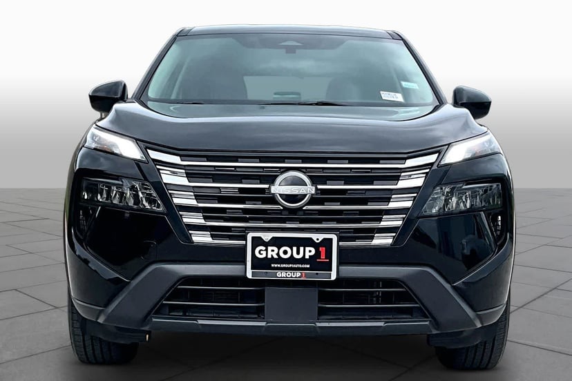 2024 Nissan Rogue - Image 2