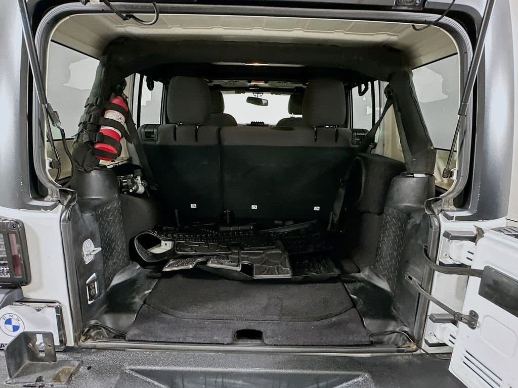 2018 Jeep Wrangler JK - Image 23