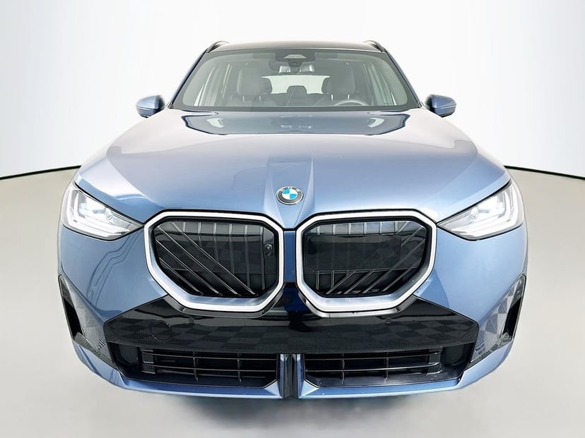 2025 BMW X3 - Image 2