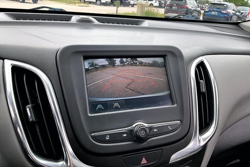 2018 Chevrolet Equinox - Image 27