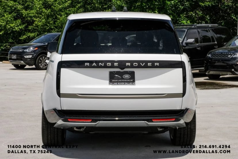 2026 Land Rover Range Rover - Image 11