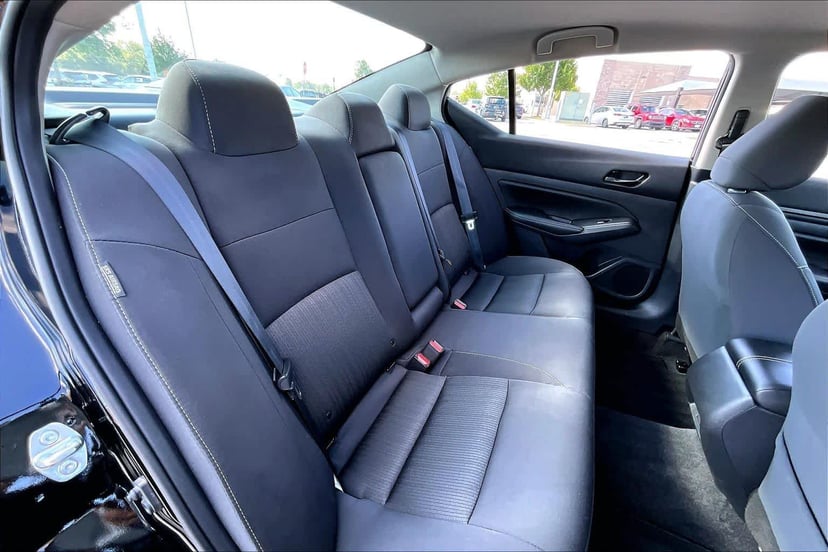2025 Nissan Altima - Image 20