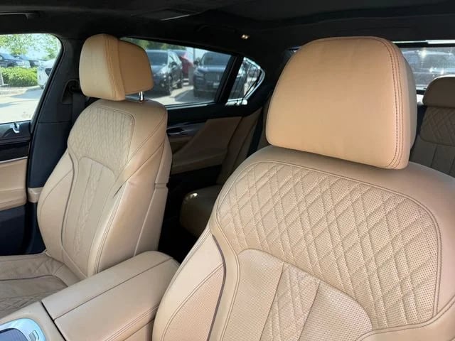 2019 BMW 7 Series - Image 13
