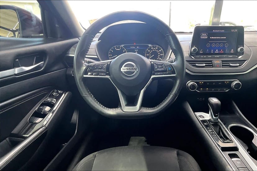 2022 Nissan Altima - Image 6