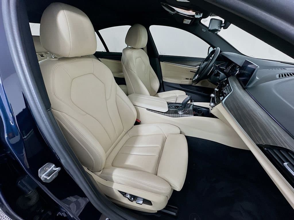 2019 BMW 5 Series - Image 29