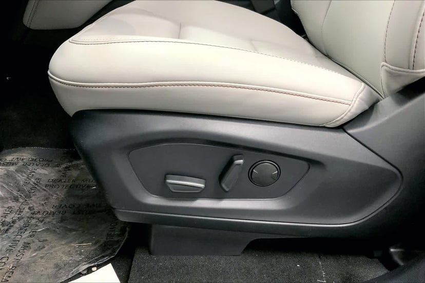 2026 Ford Explorer - Image 19