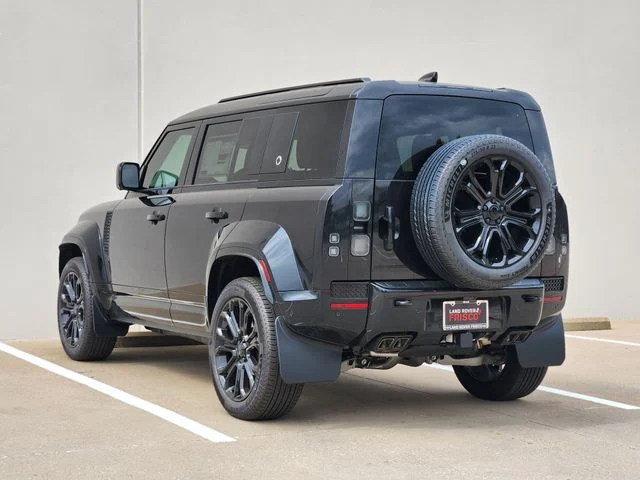 2026 Land Rover Defender 110 - Image 3