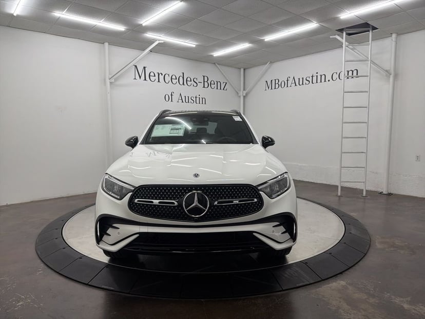2026 Mercedes-Benz GLC - Image 2